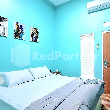 Hotel Griya Prashasta Mitra Reddoorz Kediri  Exteriér fotografie